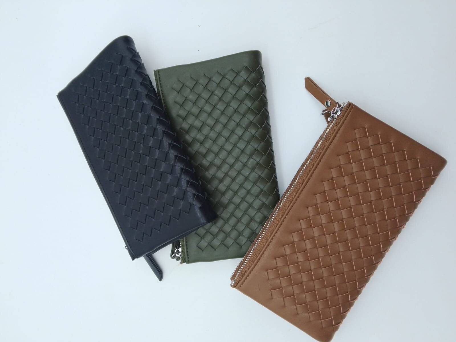 Cartera Para Dama Con Diseño Tejido Entrelazado Unibella Colores Surtidos